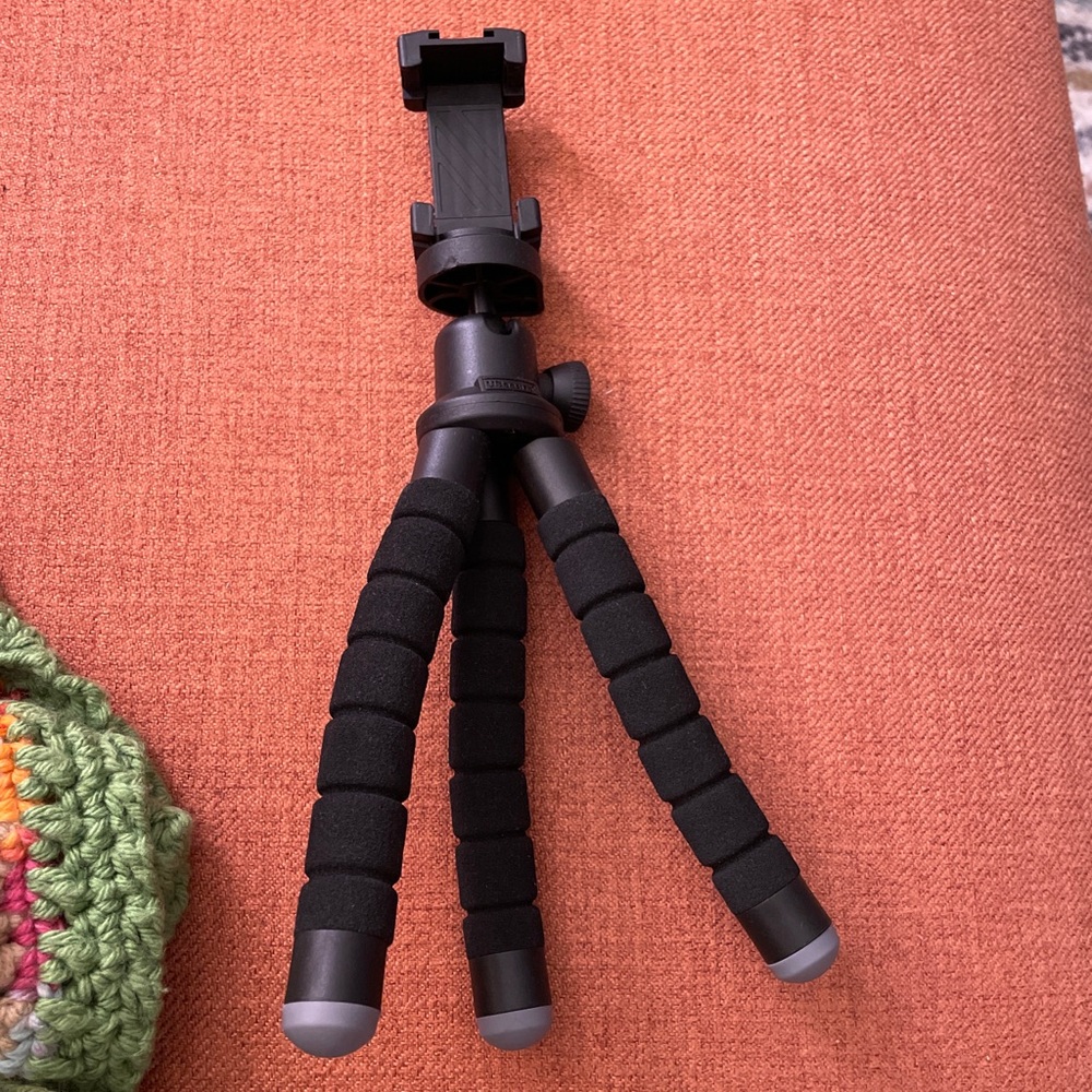 Phone tripod